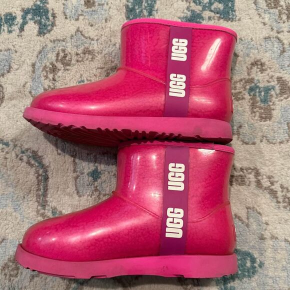 UGG Classic Clear Mini Boot in Hot Pink (Dragon Fruit) Girls Size 5 - Picture 3 of 10